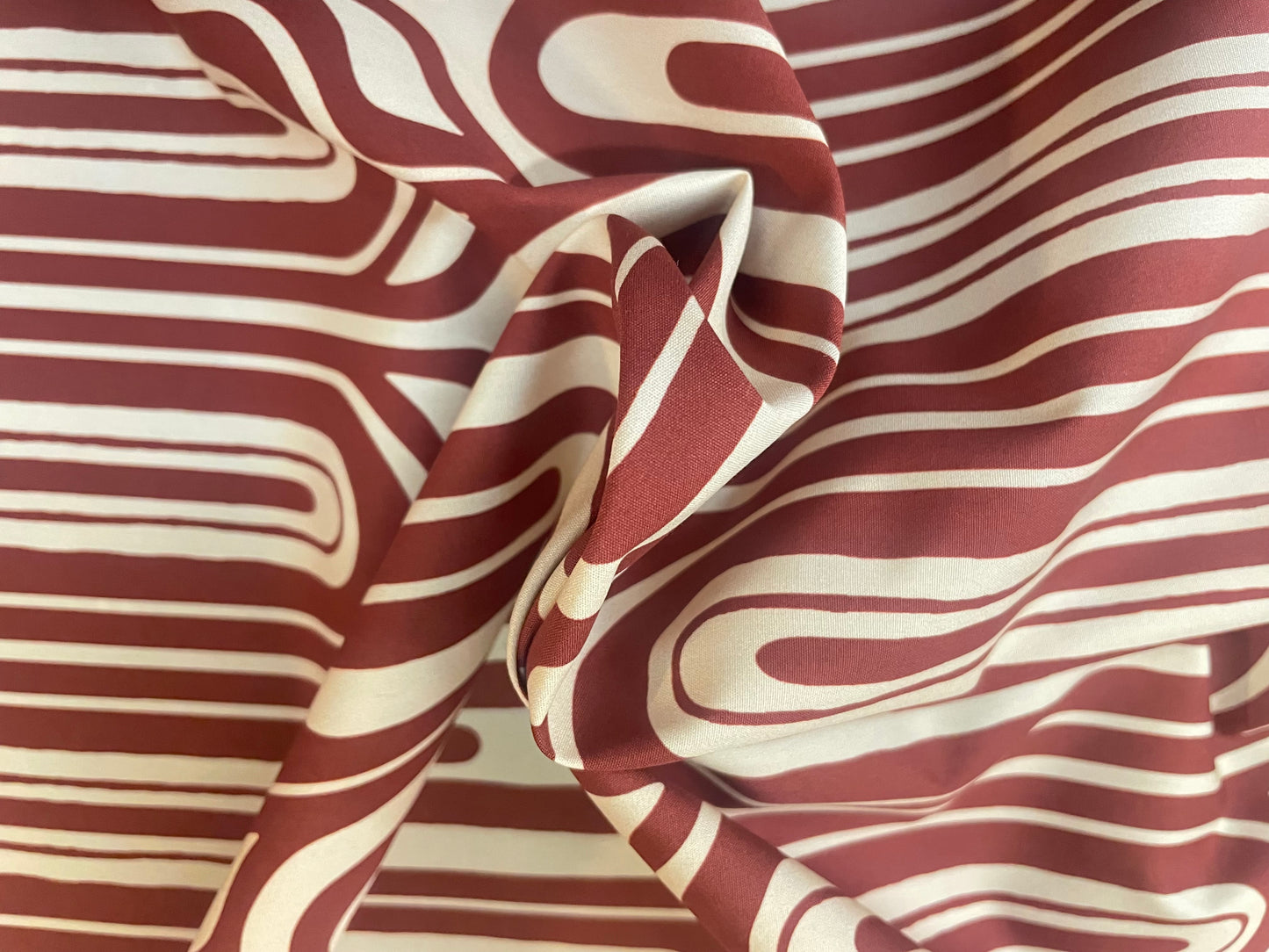Italian Printed 70's Mod Cotton - Beige & Red