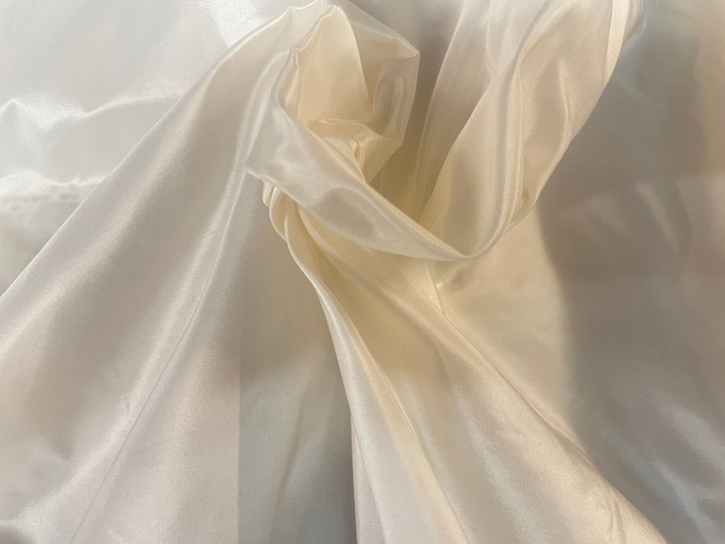 Poly Taffeta Wide - Bright White