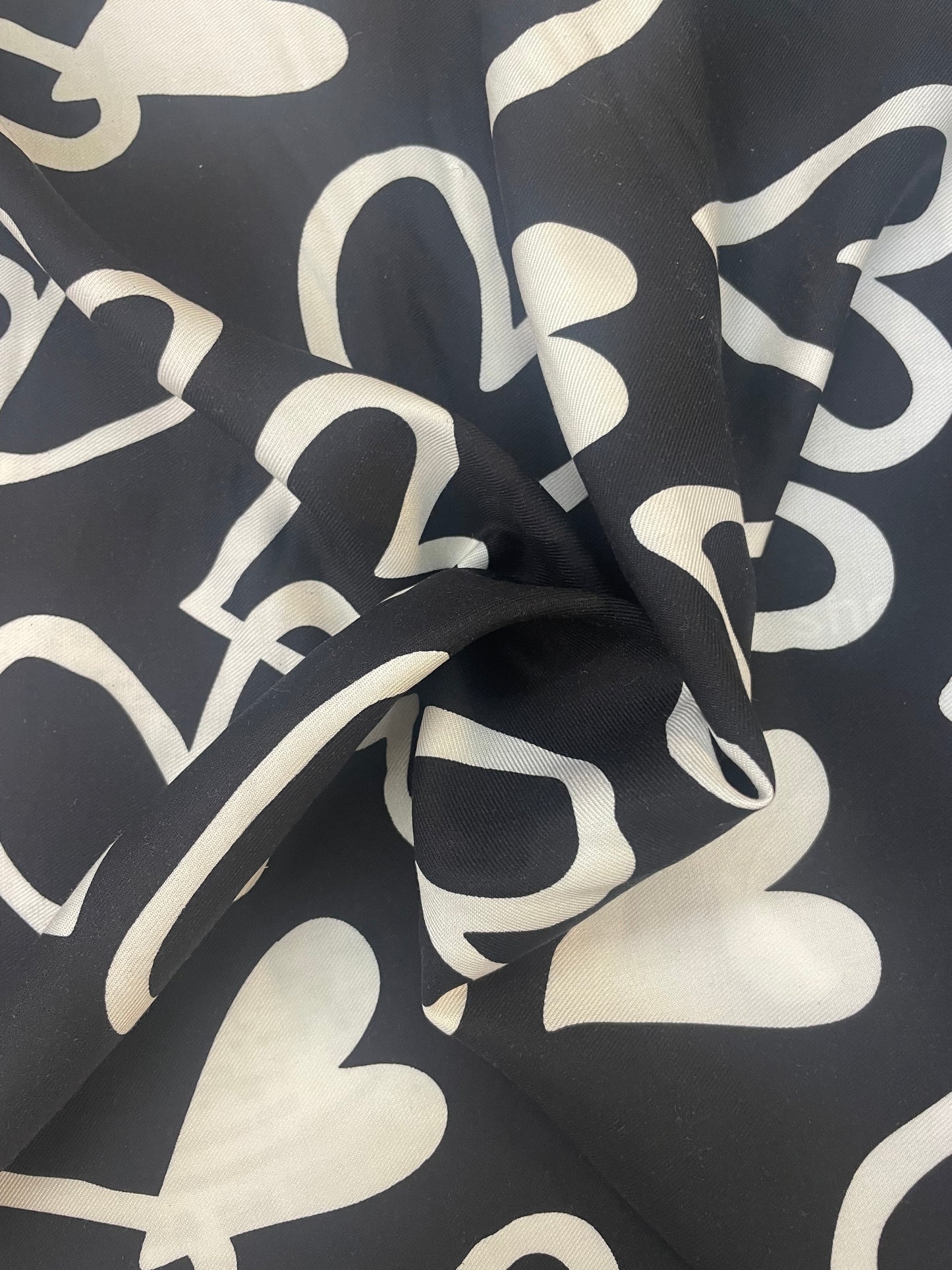 Rayon Twill Heart Print -Black/ White