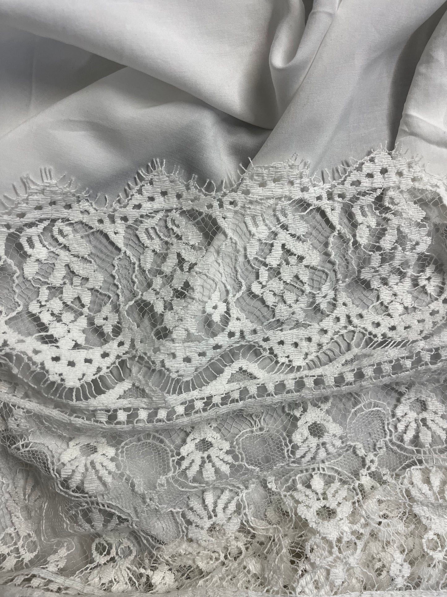 Delicate Stripe Lace - Off-White