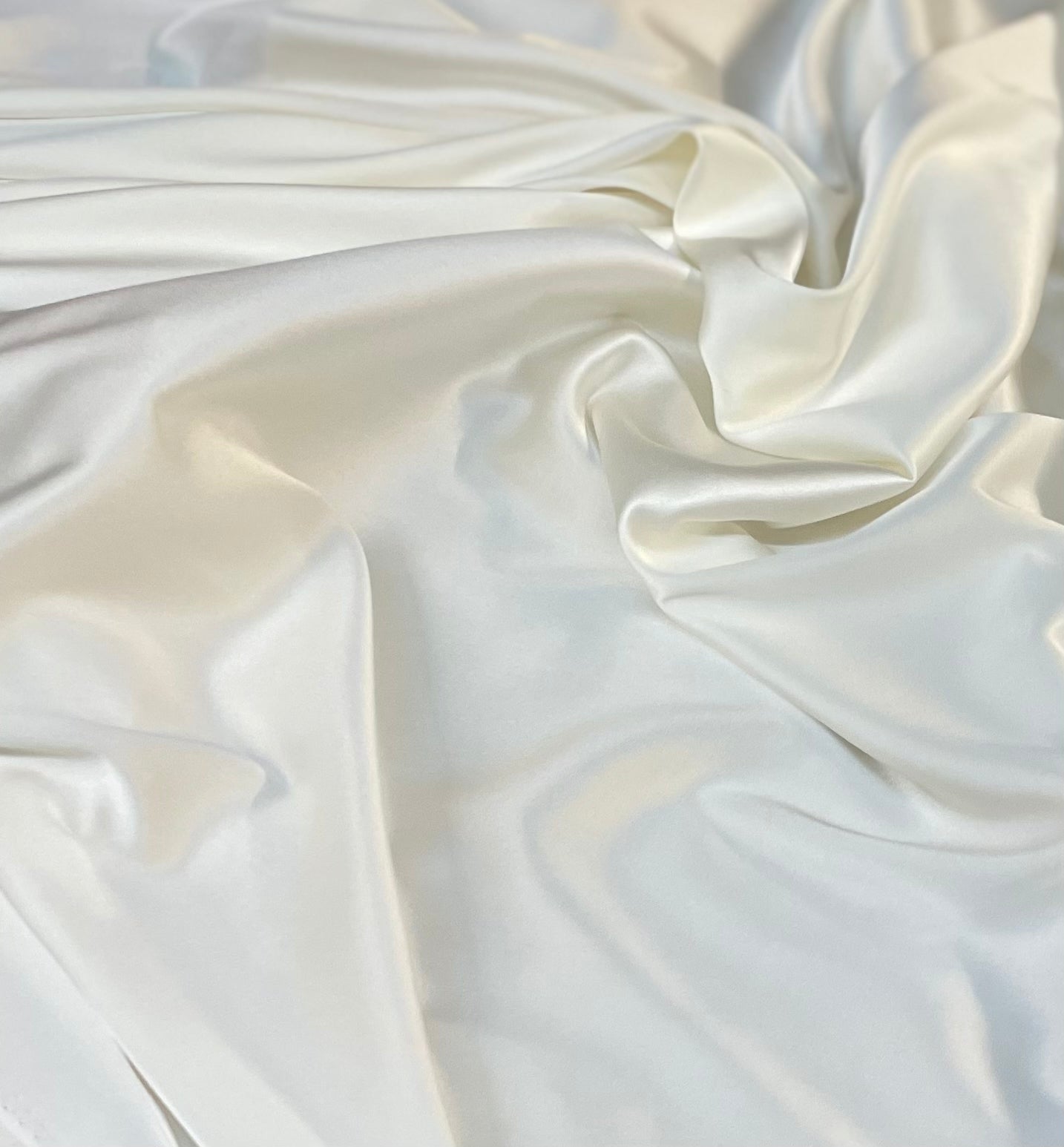 NY Designer Fabrics Off White Charmeuse Silk Fabric