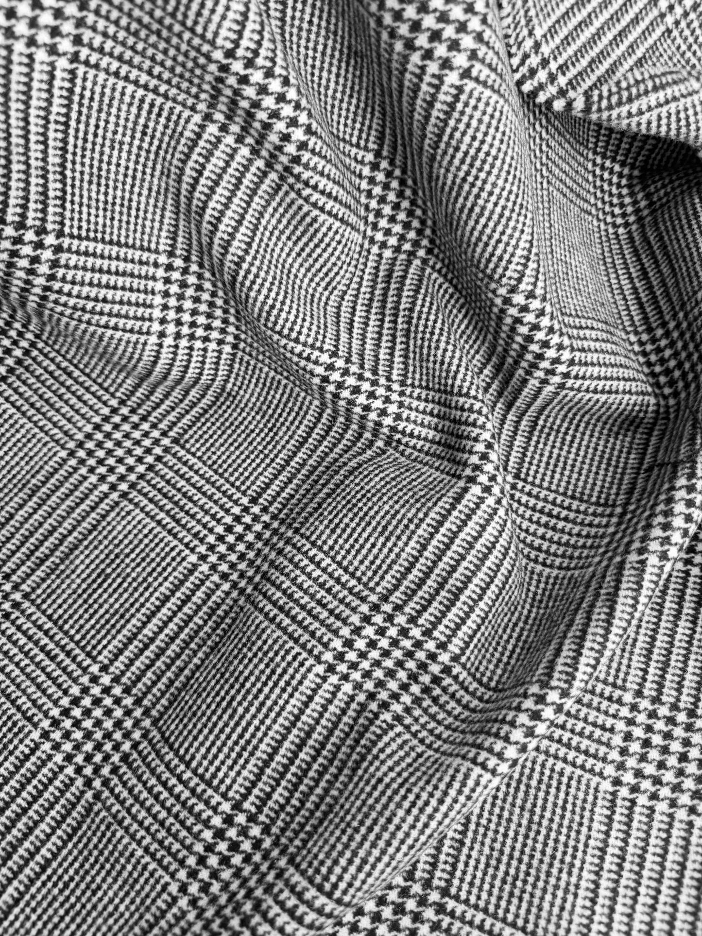 Heritage Label - Italian Houndstooth Plaid Wool - Black & White