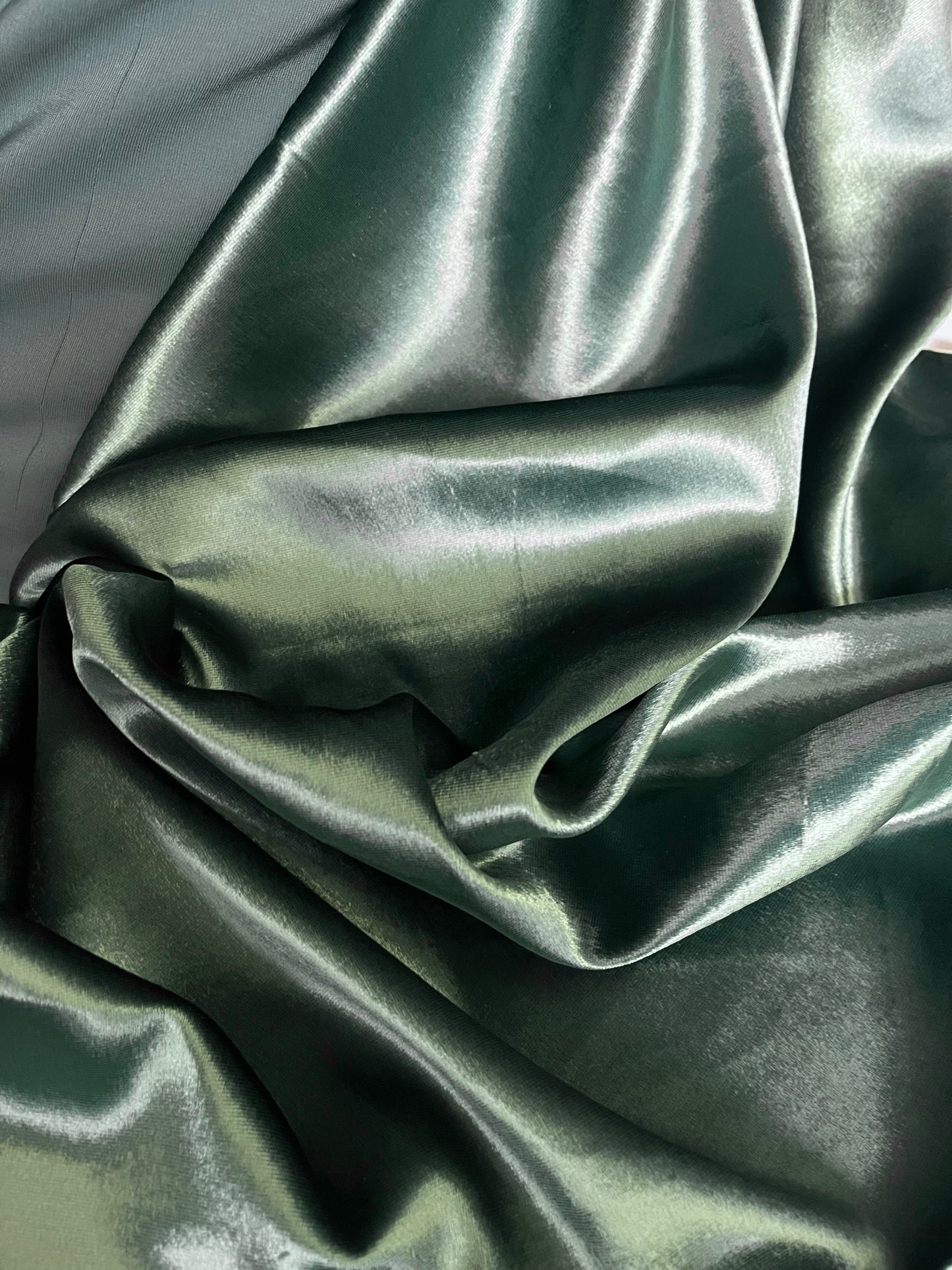 Italian Silk Velvet - Frosty Green