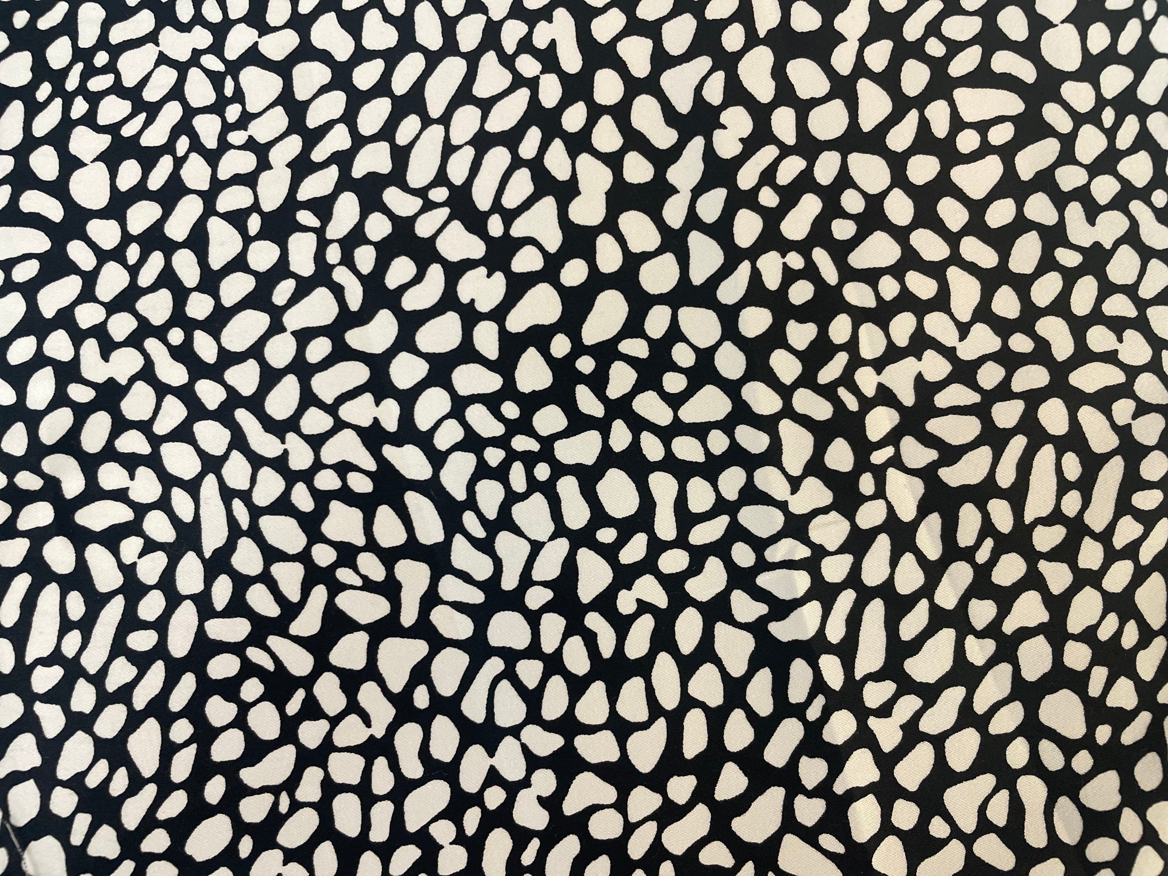 Italian Pibble Italian Pebble Printed Cotton Sateen - Black & White – metrotextilesnyc