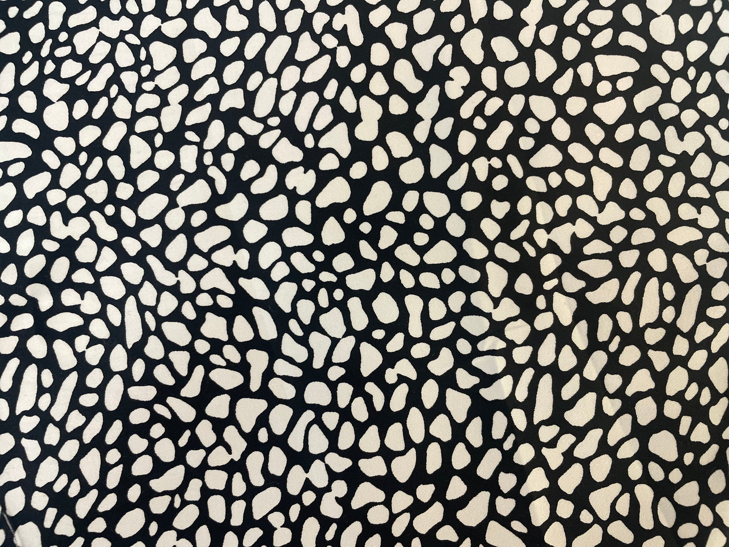 Italian Pebble Printed Cotton Sateen - Black & White