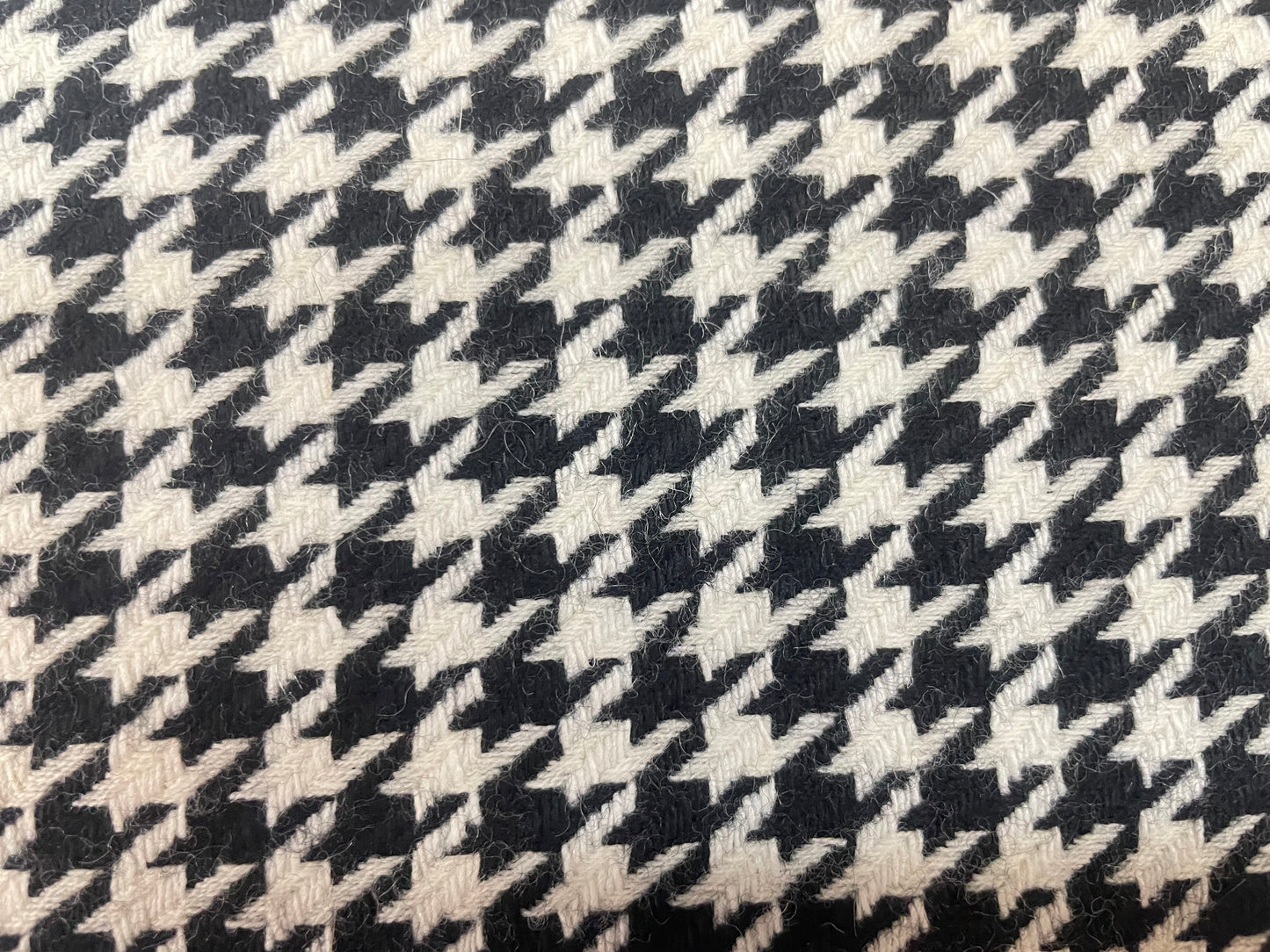 Italian Wool Houndstooth - Black & White