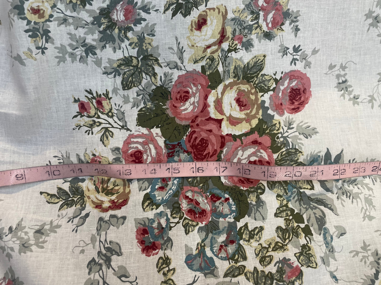 English Rose Floral Printed Linen - Multicolor