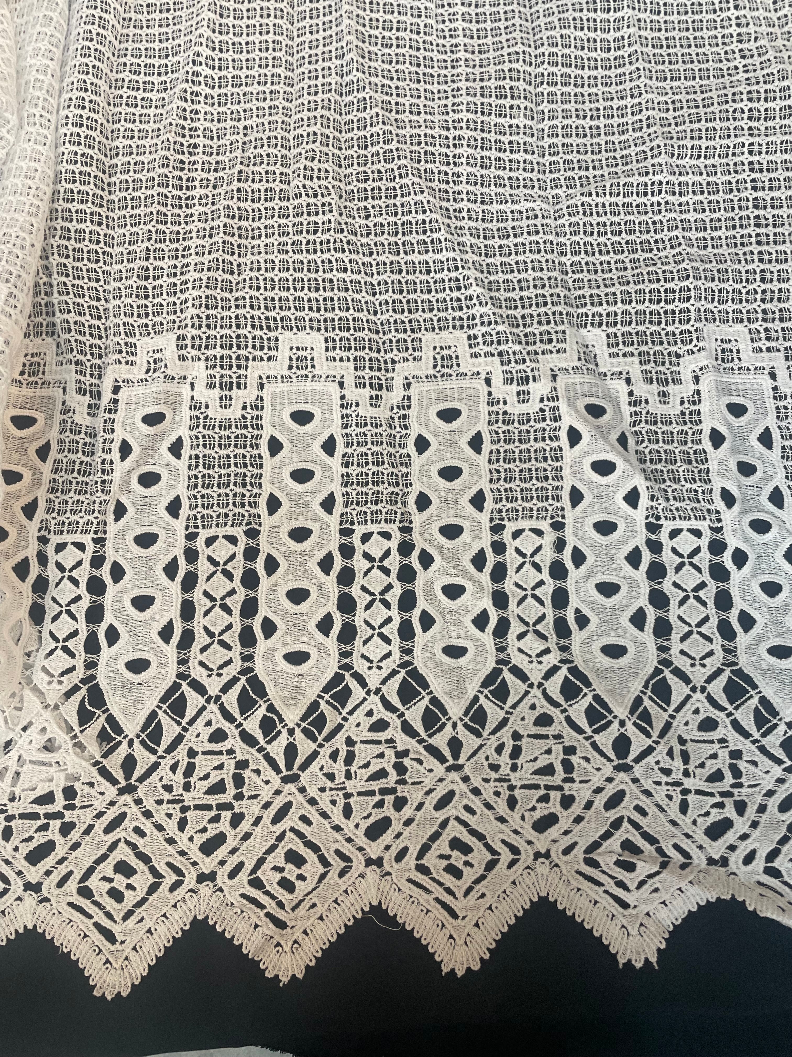 Discount Lace Fabric