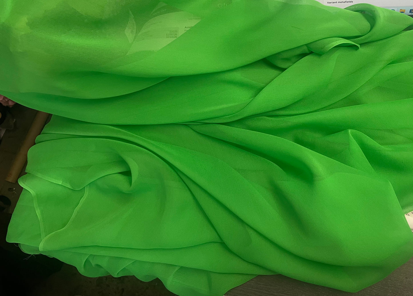Silk Chiffon Wide Stretch - Vibrant Green
