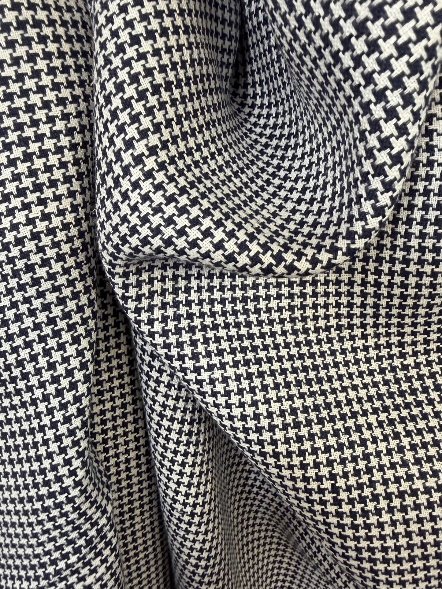 Woven Houndstooth Linen - Ivory & Navy