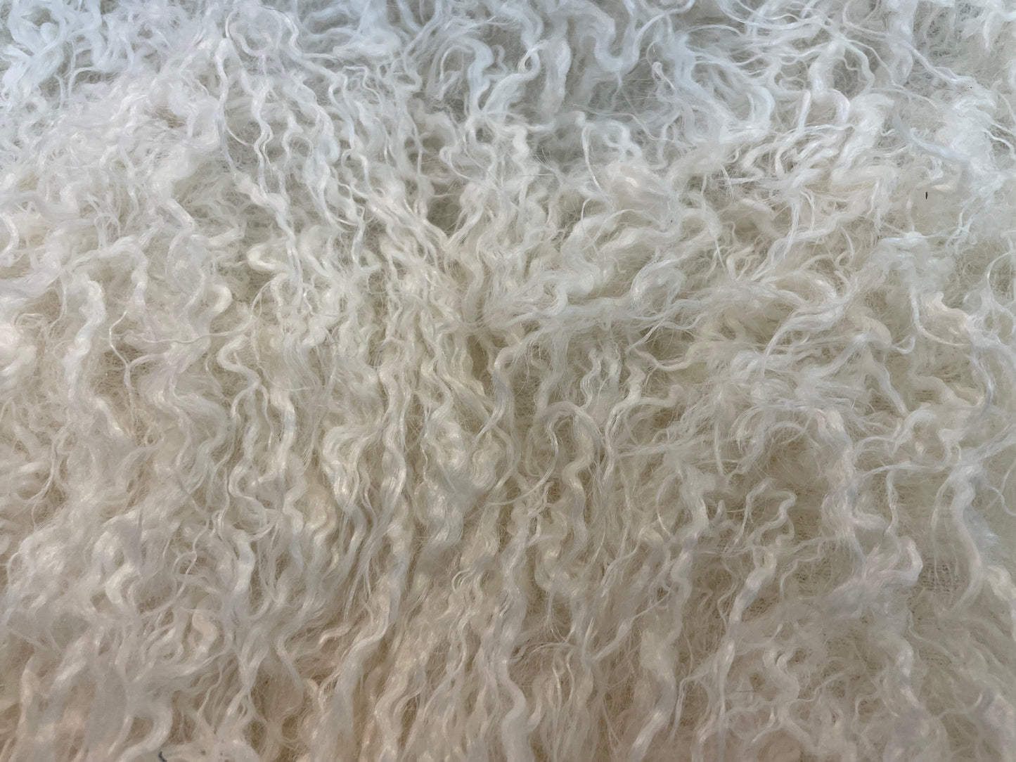 Faux Mongolian Sheep Fur - Warm White