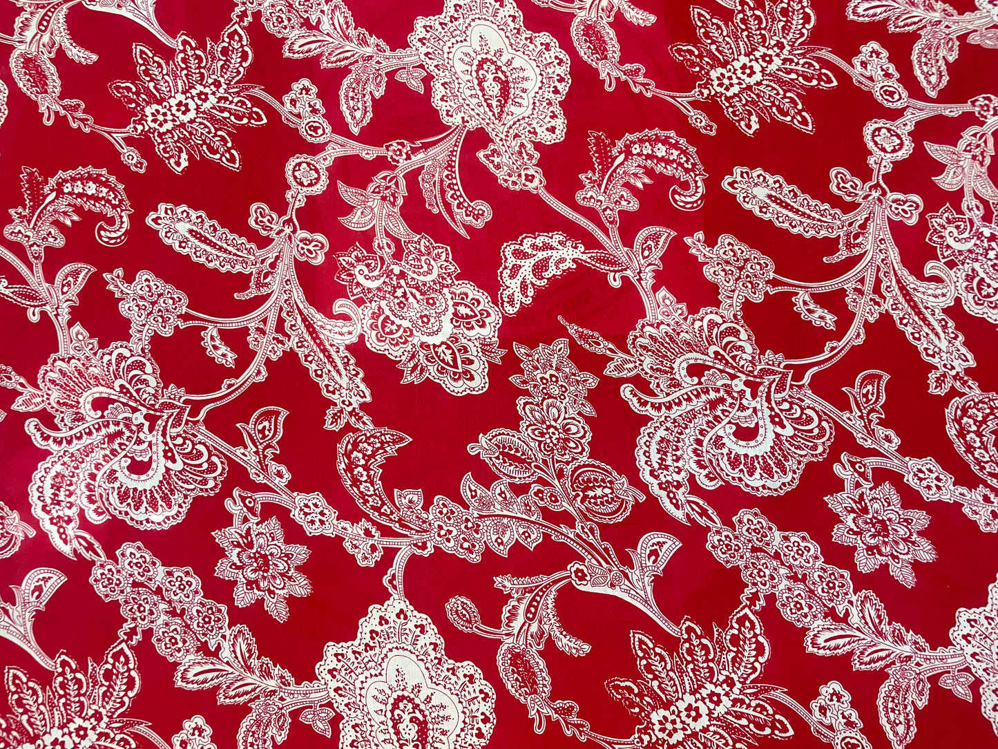 Printed Silk Crepe De Chine - Paisley - Red & White