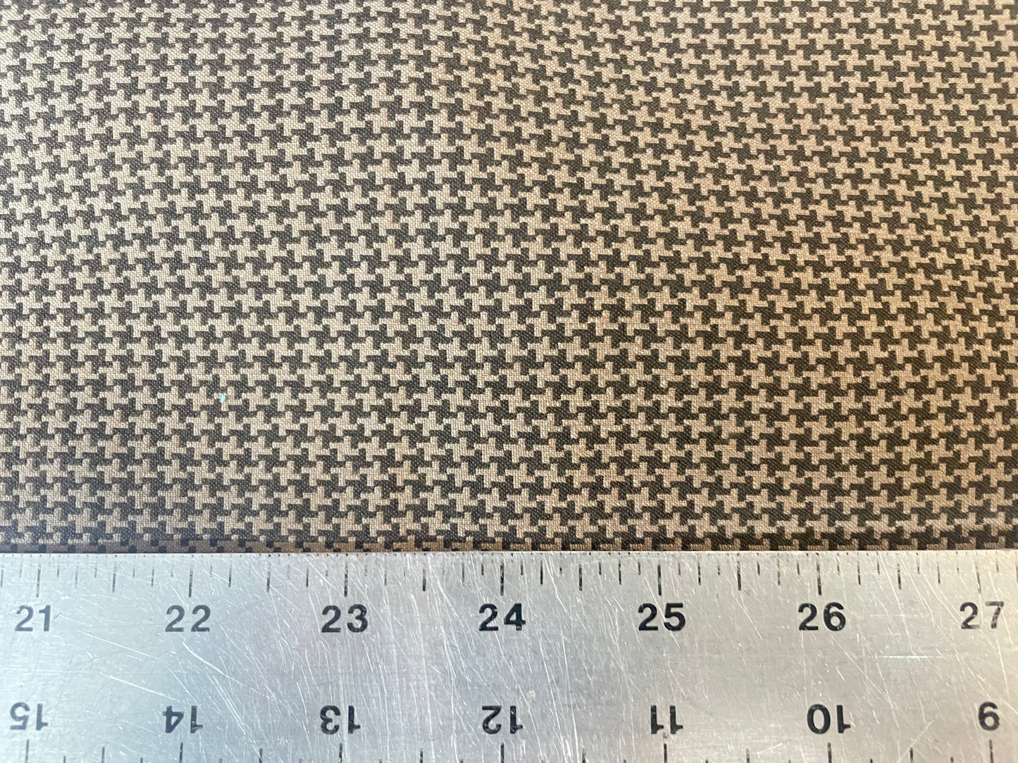 Italian Double-Sided Cotton & Wool Blend - Houndstooth - Brown & Taupe