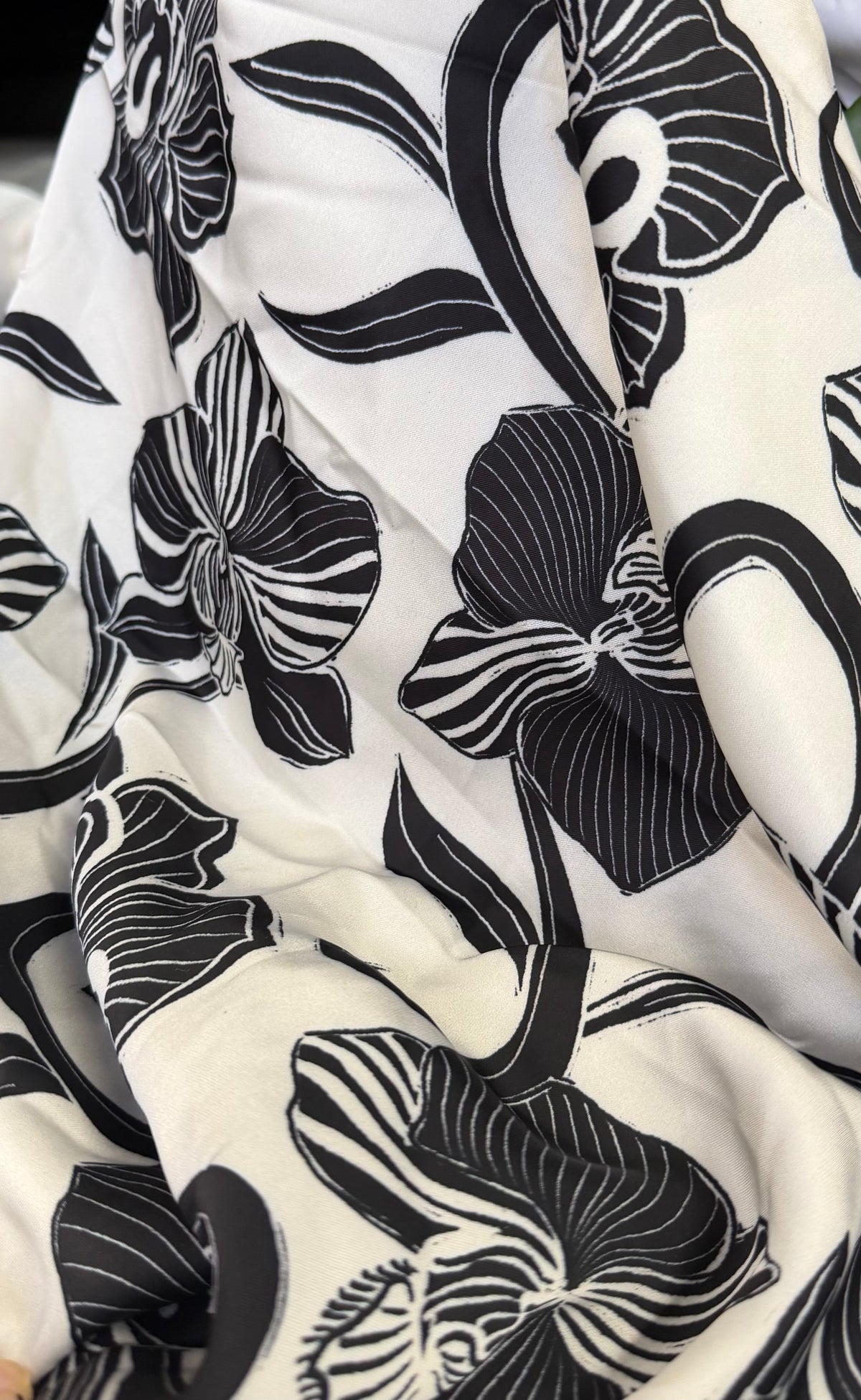 Poly Satin Print - Black & White Orchid