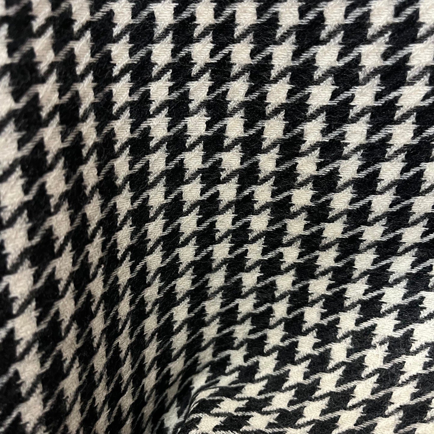 Houndstooth Wool - Black & White