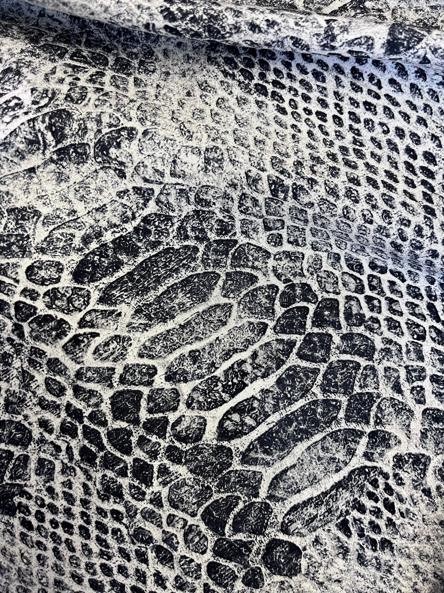 Matte Printed Silk Charmeuse - Snakeskin Black & White