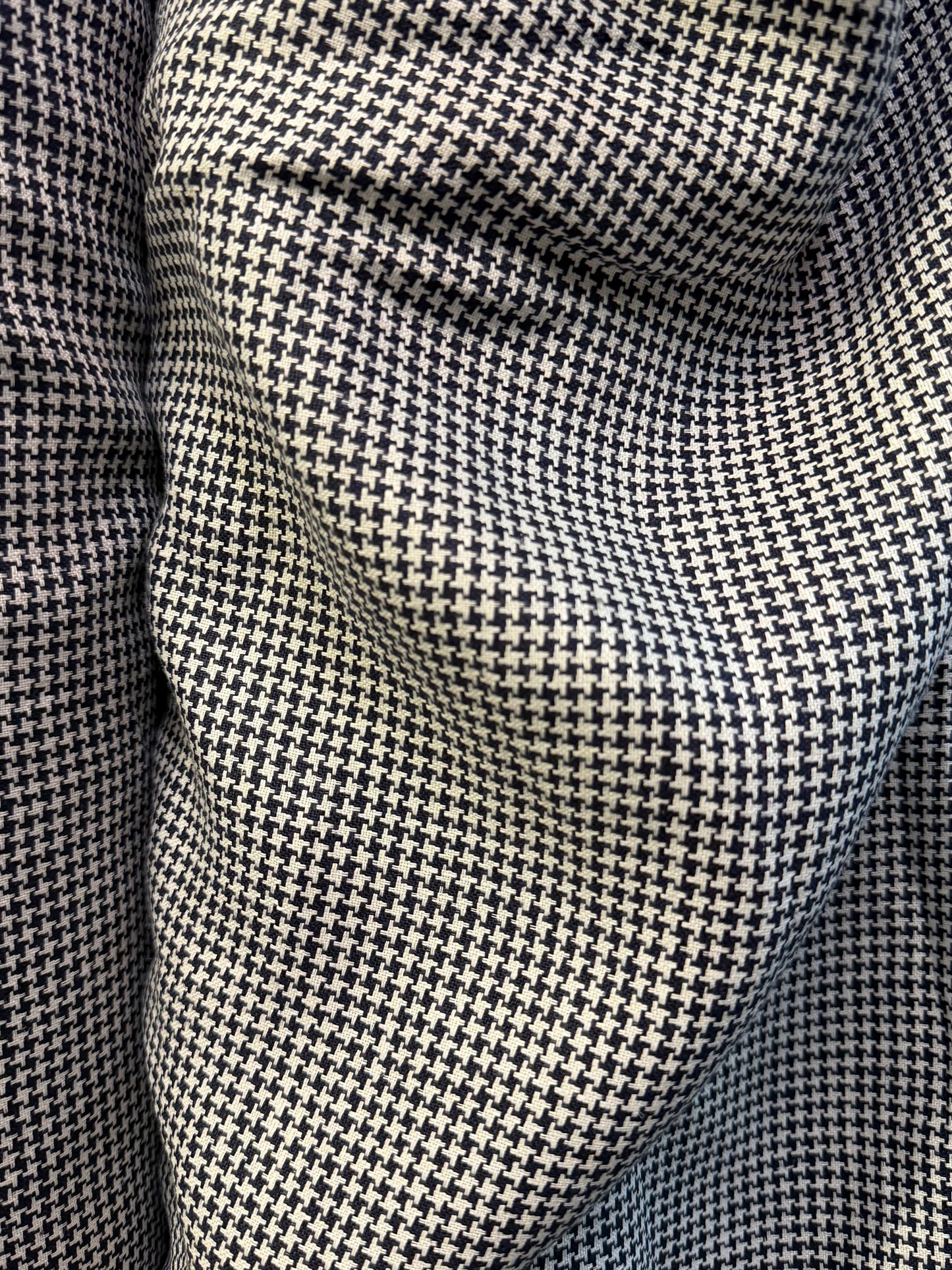 Woven Houndstooth Linen - Ivory & Navy