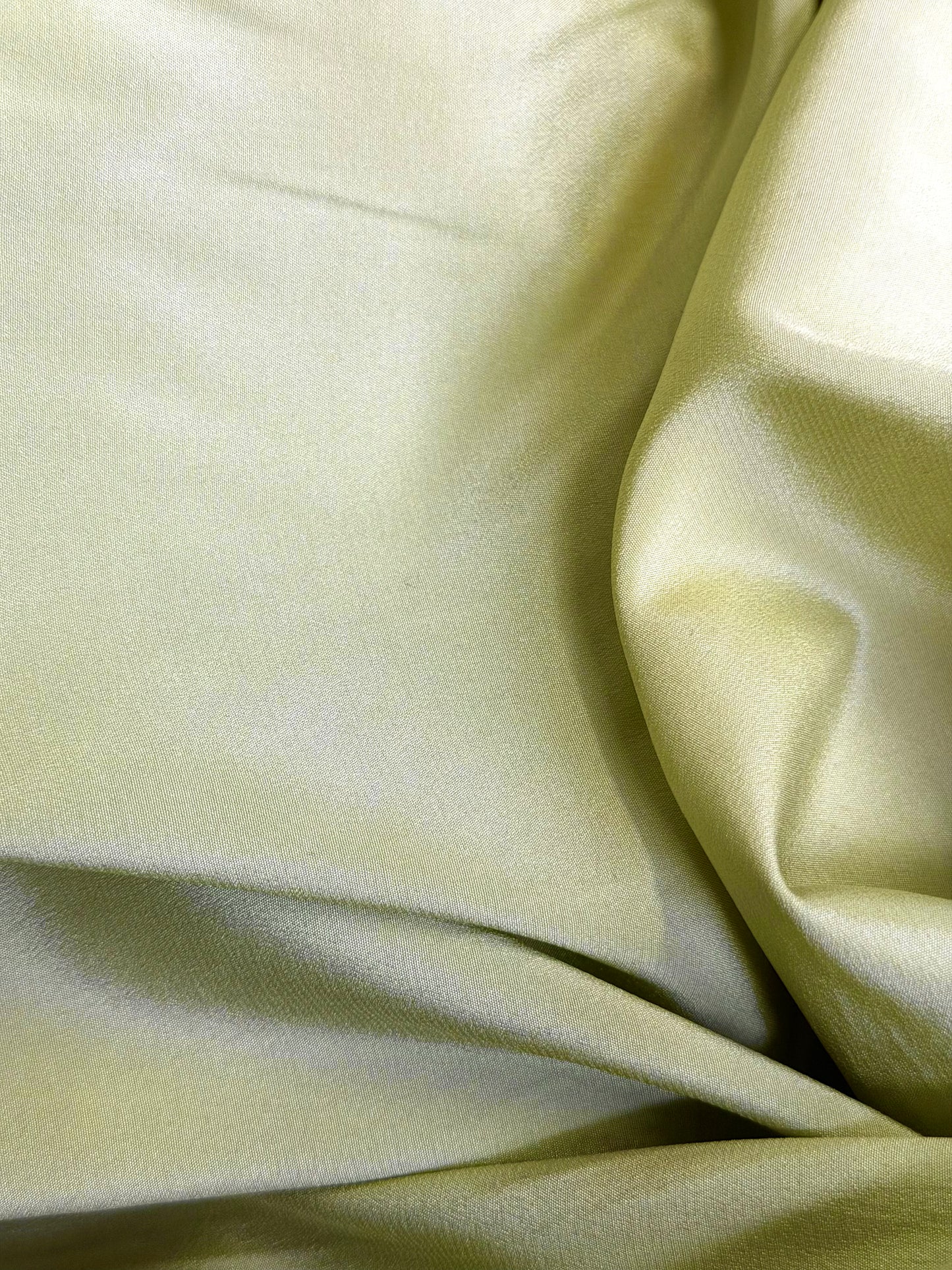 Wide Stretch Silk Crepe De Chine - Light Spring Green