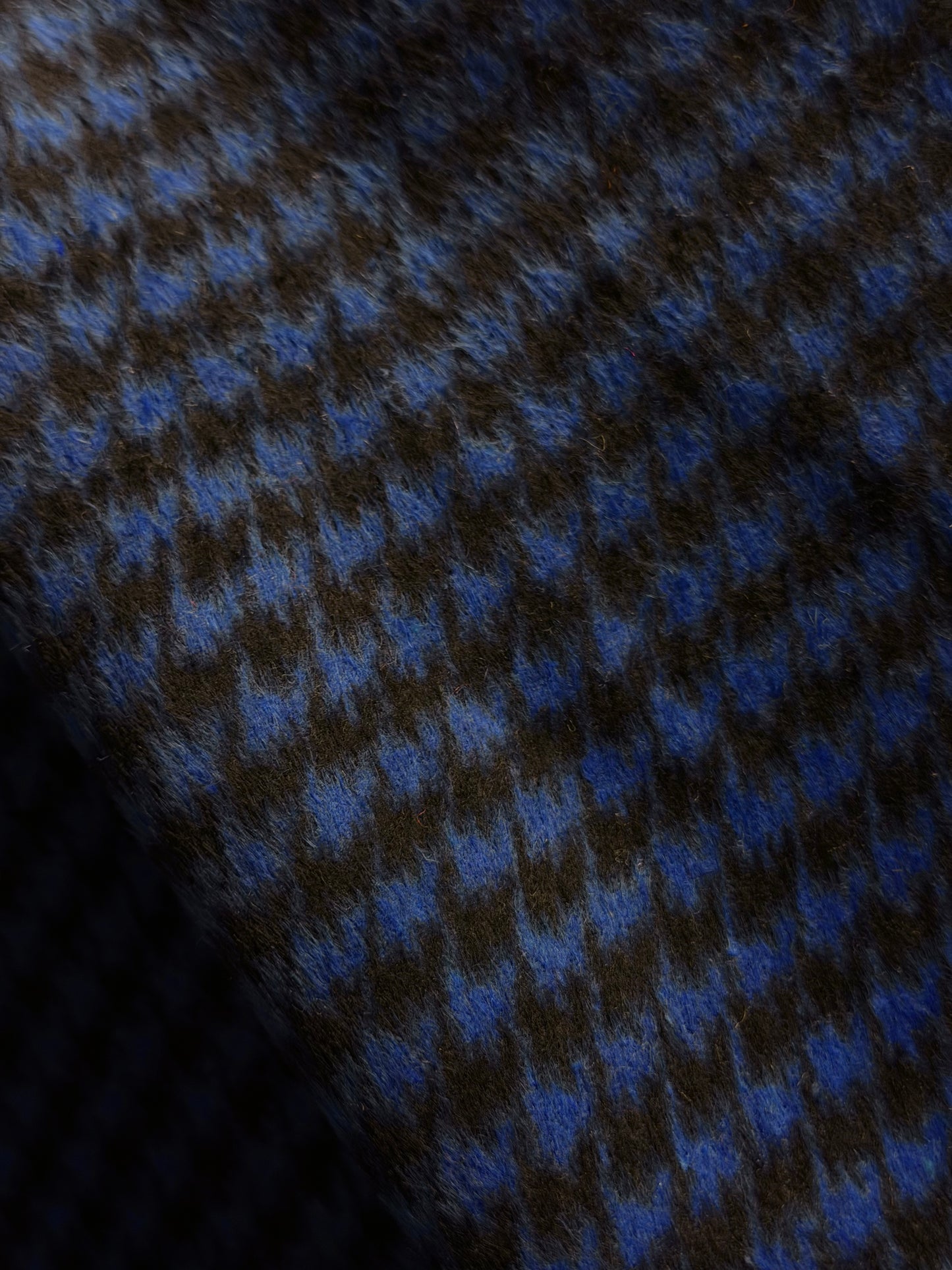 Heritage Label - Italian Houndstooth Wool Blend - Blue & Black