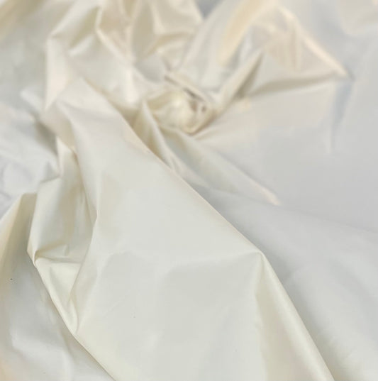 Silk Satin Fabric – metrotextilesnyc