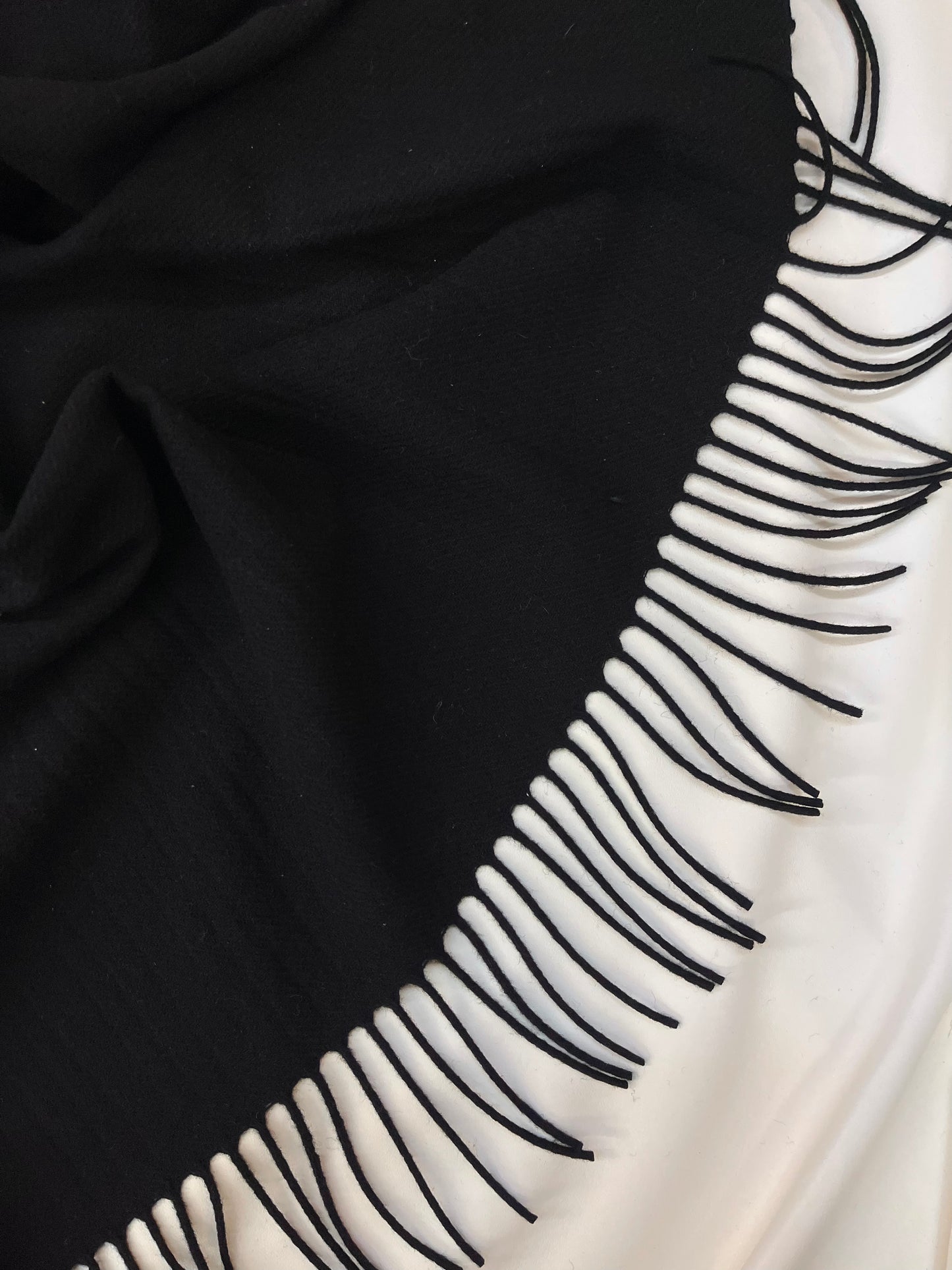 USA Fringe Textured Virgin Wool - Jet Black