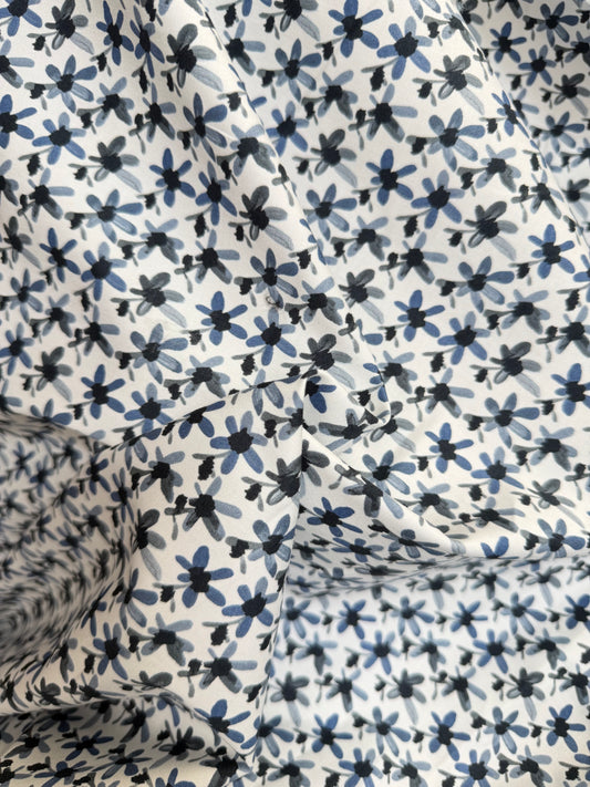 Watercolor Flower Printed Twill Cotton - Blue & White