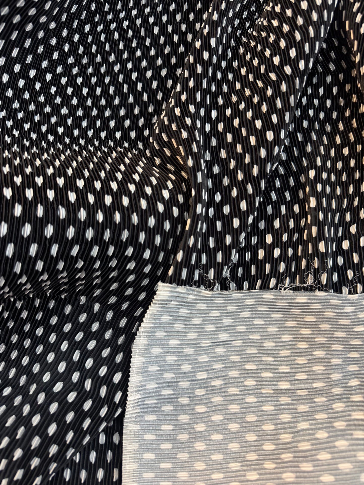 Micro Pleated Poly - Mini Polka Dot