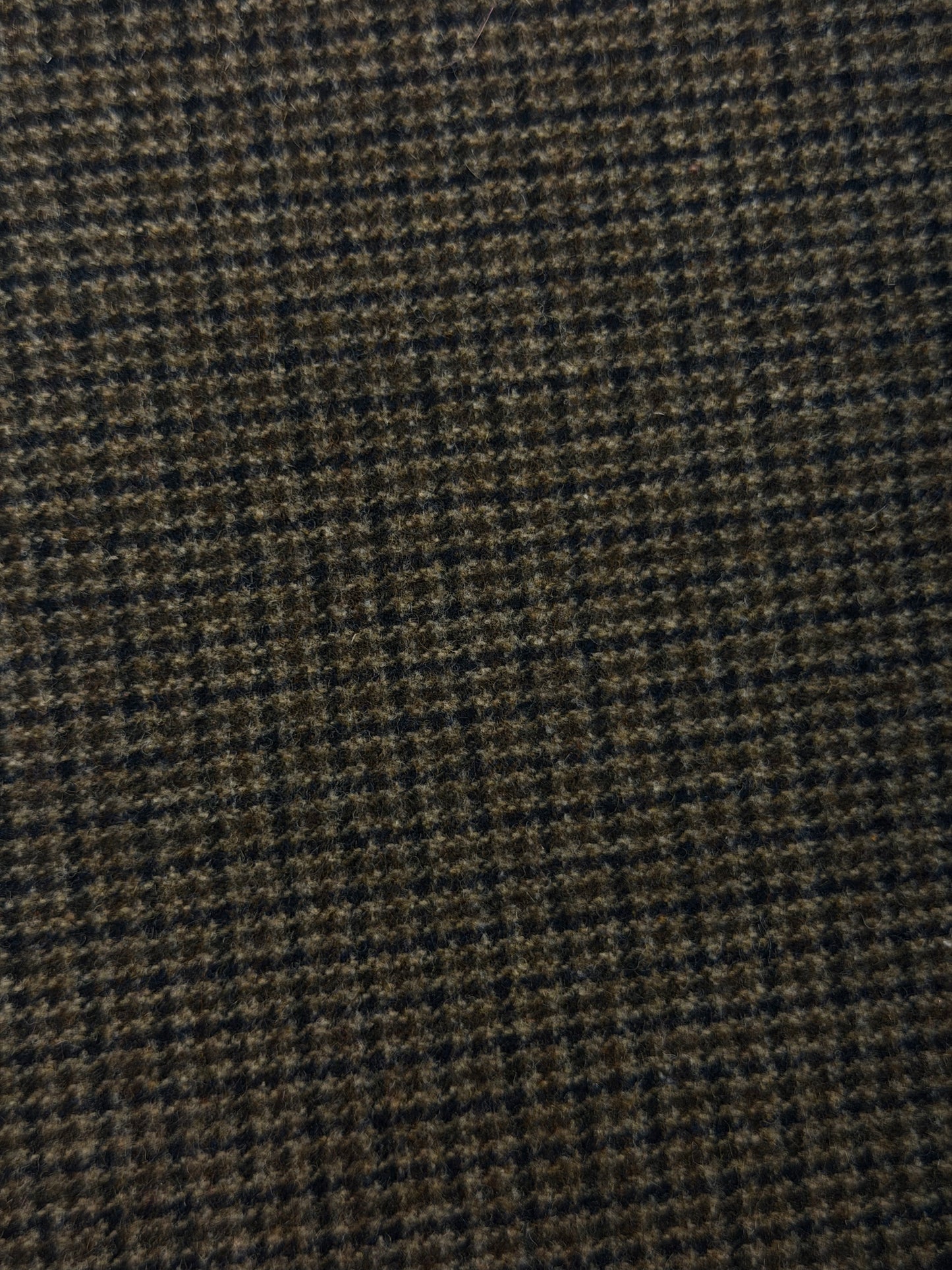 Heritage Label - Italian Houndstooth Plaid Wool - Grey & Black