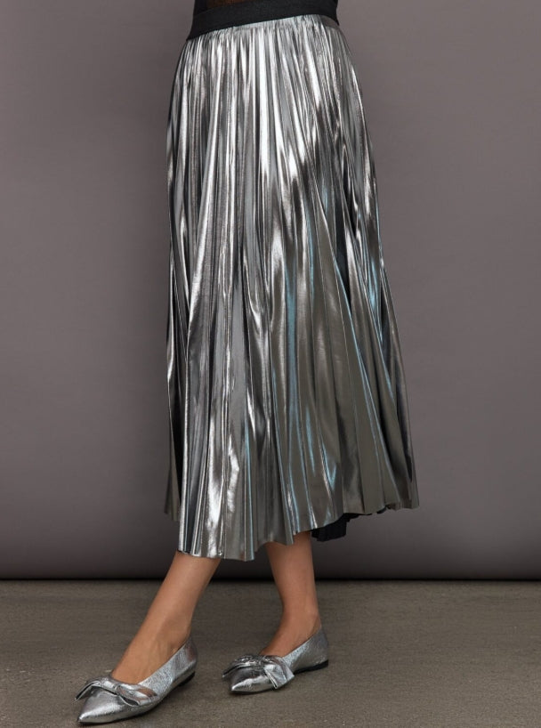 Metallic Pleated Poly - Silver & Purple