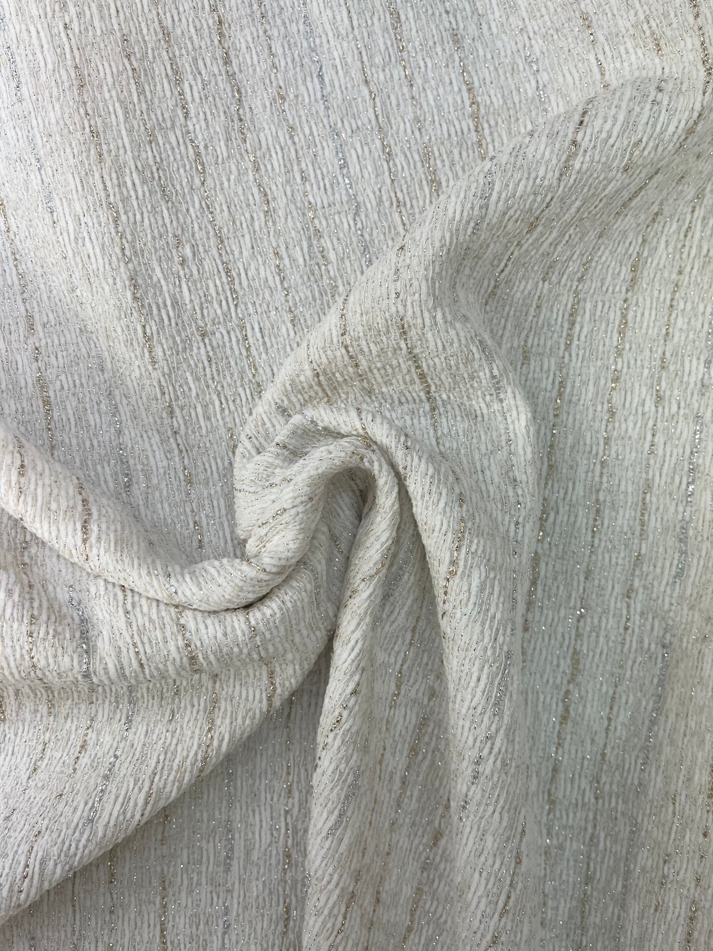 Lurex Woven White & Silver Fabric, Northcott – Quiltoni